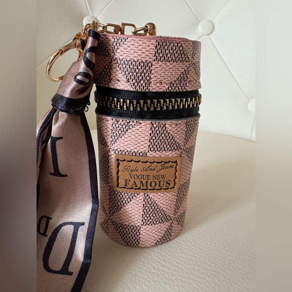 Fashion Print Mini Zip Barrel Purse Keychain Charm Pink Beige Mini Scarf Accent - Picture 2 of 7